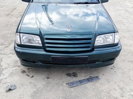 Mercedes C 180