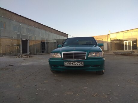 Mercedes C 220