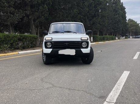 LADA (VAZ) Niva