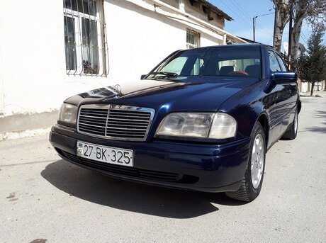 Mercedes C 180
