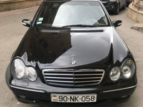 Mercedes C 240