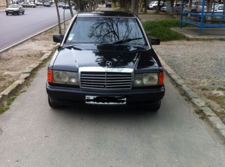 Mercedes 190