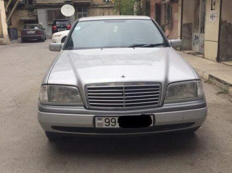 Mercedes C 180