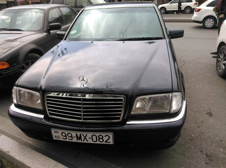 Mercedes C 240