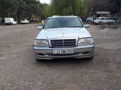 Mercedes C 240