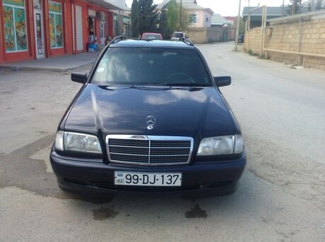 Mercedes C 220