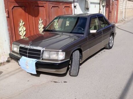 Mercedes 190