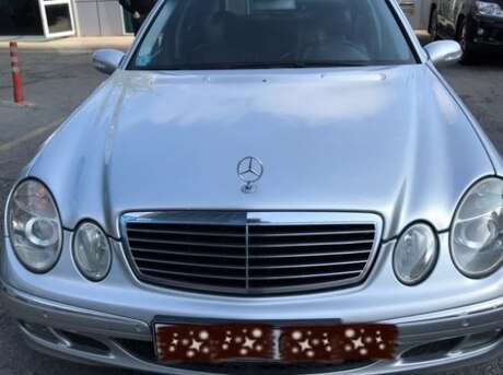 Mercedes E 220