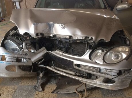Mercedes E 320