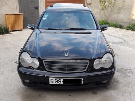 Mercedes C 200