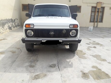 LADA (VAZ) Niva