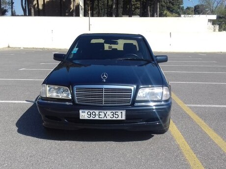 Mercedes C 180