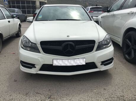 Mercedes C 300