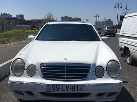 Mercedes E 320