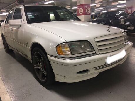 Mercedes C 180