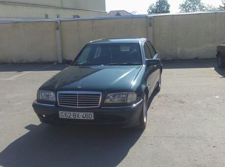 Mercedes C 180