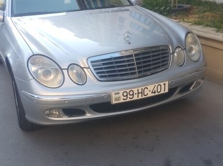 Mercedes E 220