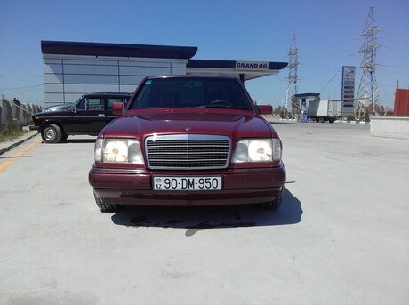 Mercedes E 220