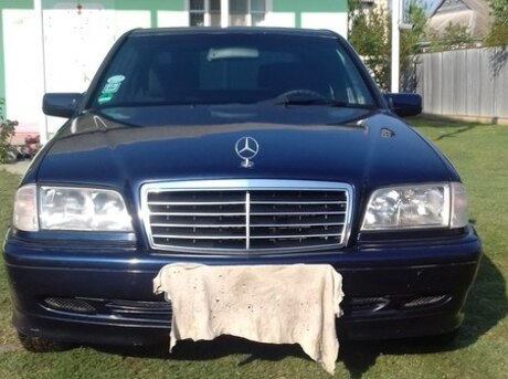 Mercedes C 180
