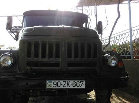 ZIL 130
