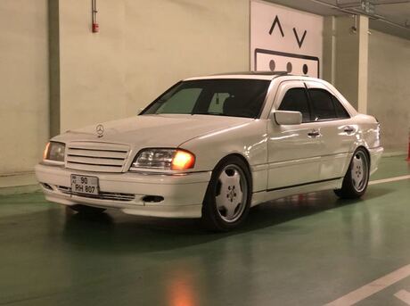 Mercedes C 230