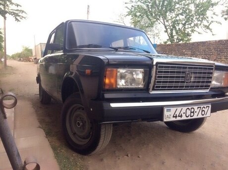 LADA (VAZ) 2107