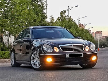 Mercedes E 320