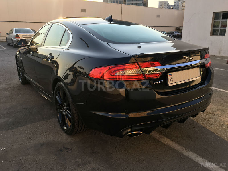 Jaguar XF