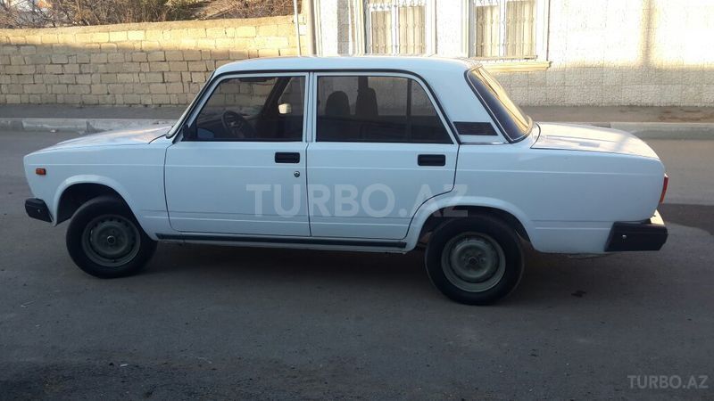 LADA (VAZ) 2107