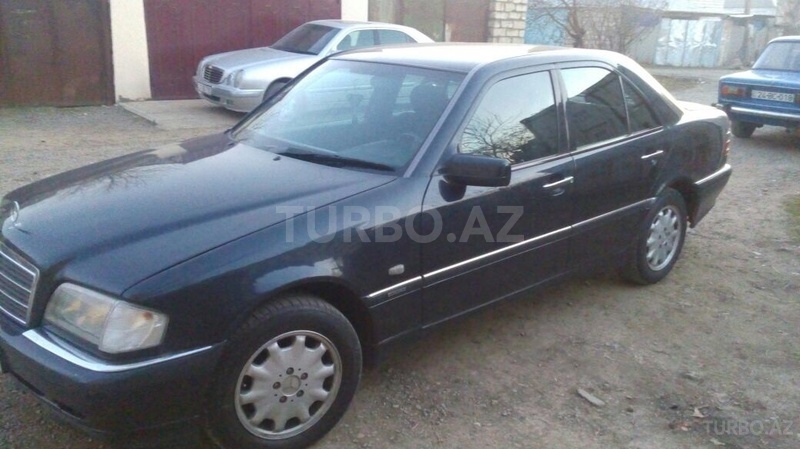 Mercedes C 180