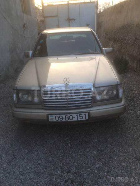 Mercedes E 260