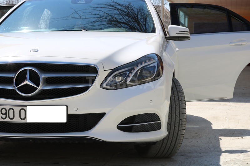 Mercedes E 200
