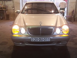 Mercedes E 240