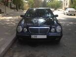 Mercedes E 220