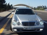 Mercedes E 320