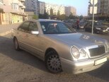 Mercedes E 240
