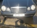 Mercedes E 200