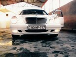 Mercedes E 200