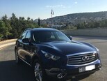 Infiniti QX70