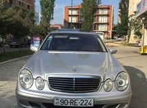 Mercedes E 220
