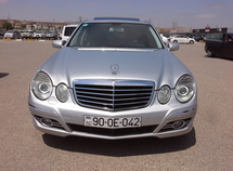 Mercedes E 220