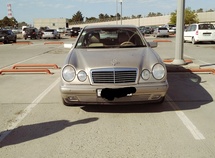 Mercedes E 240