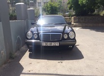 Mercedes E 240