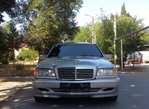 Mercedes C 240