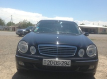 Mercedes E 320