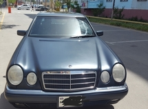 Mercedes E 320