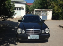 Mercedes E 320