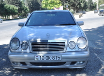 Mercedes E 320