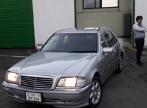 Mercedes C 240