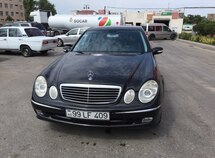 Mercedes E 220